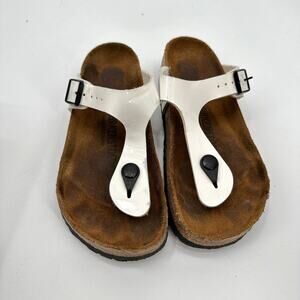 BIRKENSTOCKS White Patent Leather Gizeh Thong Sandals // 36
